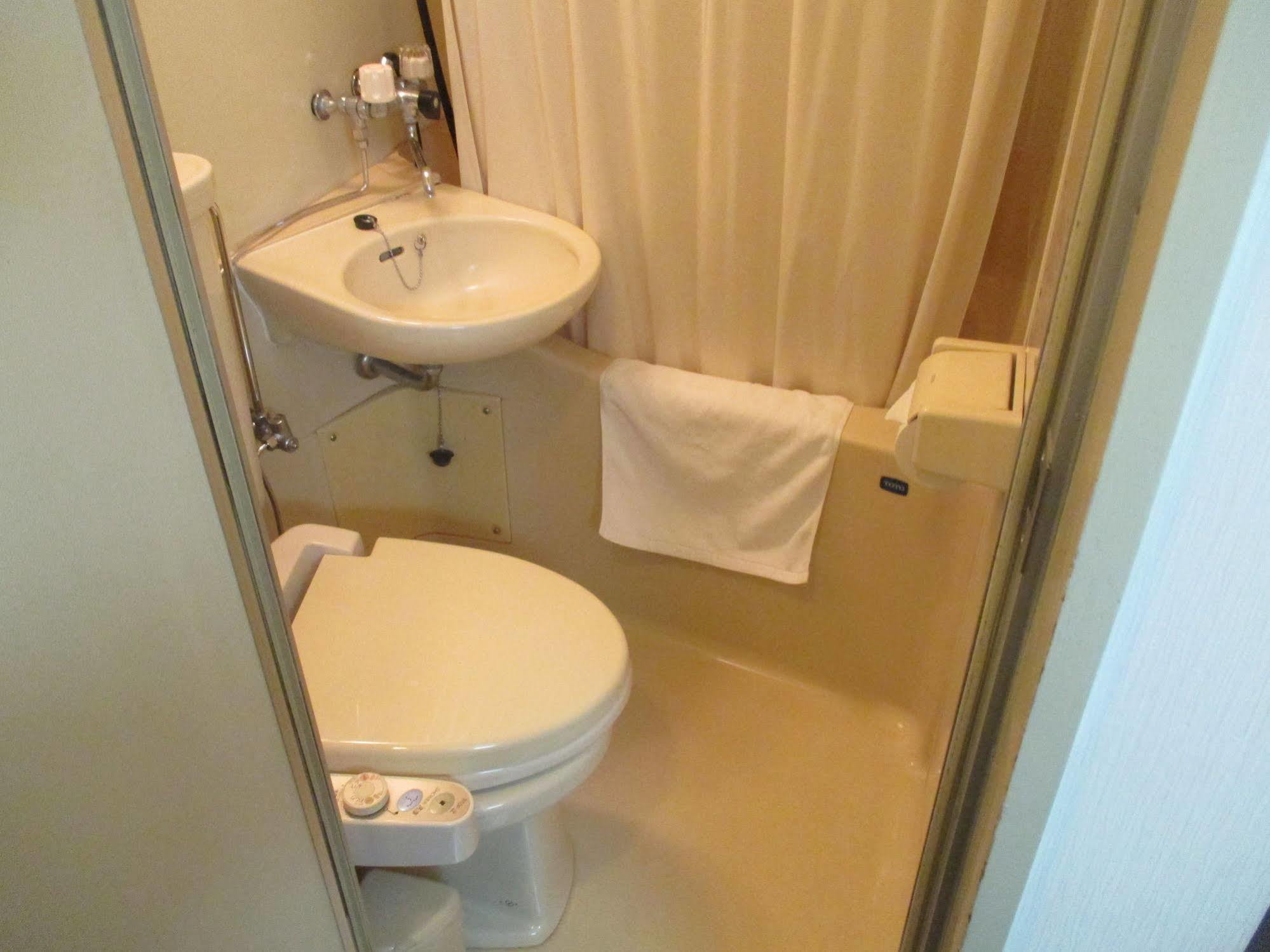 Hotel Green Well Сендай Екстериор снимка